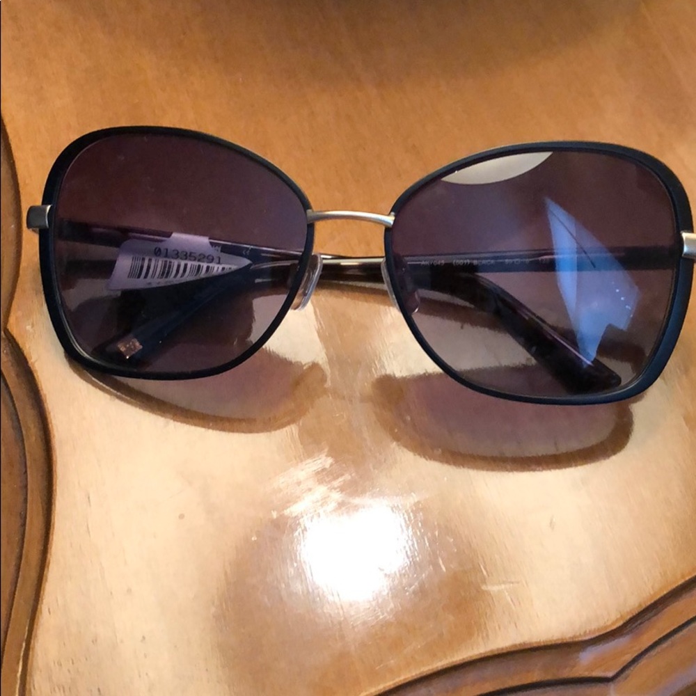 Sunglasses - Picture 2 of 3